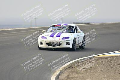 media/Jan-26-2025-CalClub SCCA (Sun) [[cfcea7df88]]/Group 4/Race/